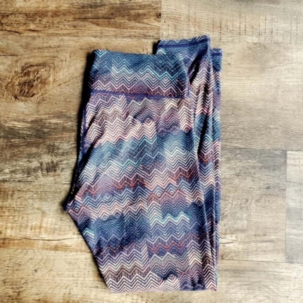 ⭐2/$20 Multi-colored Fabletics leggings